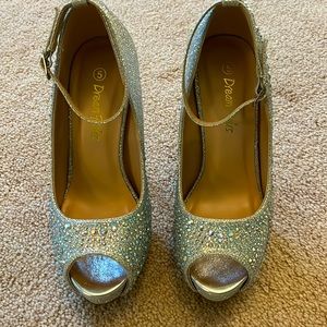 Rhinestones Dream Pairs heels
